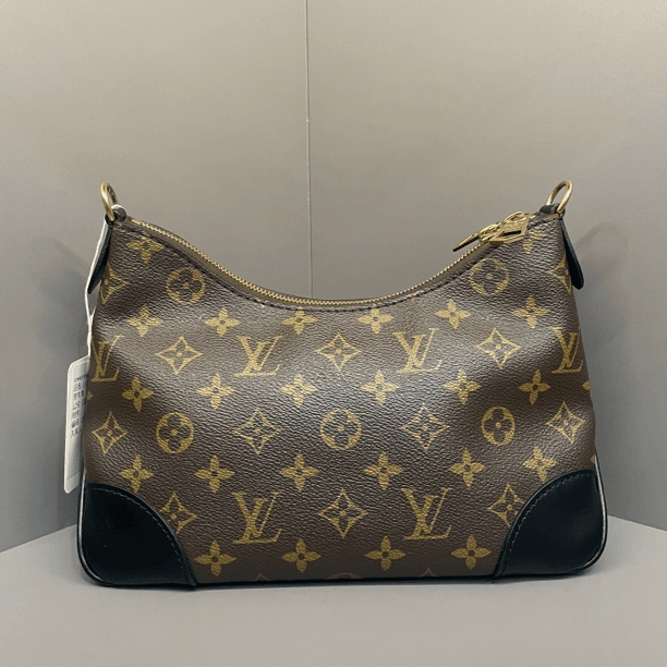 99新 LouisVuitton/路易威登 黑牛角链条包斜挎包