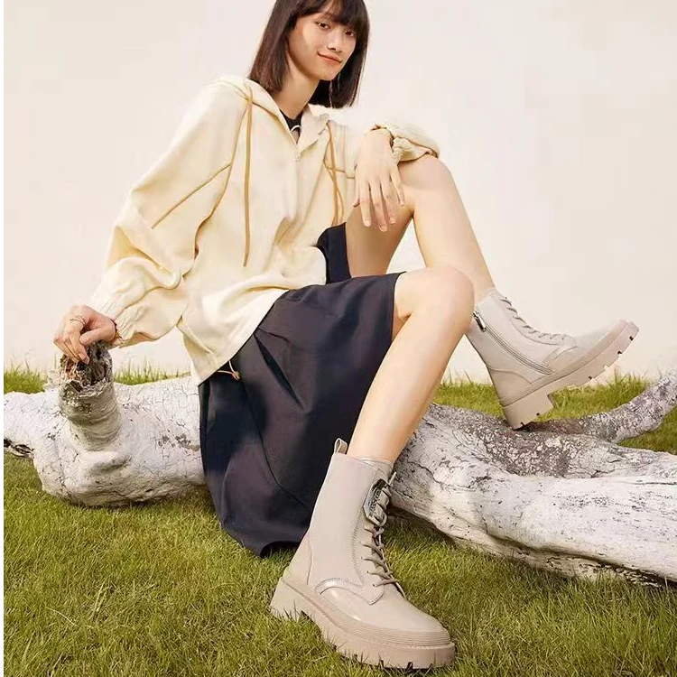 时尚百搭女士靴子32743-52