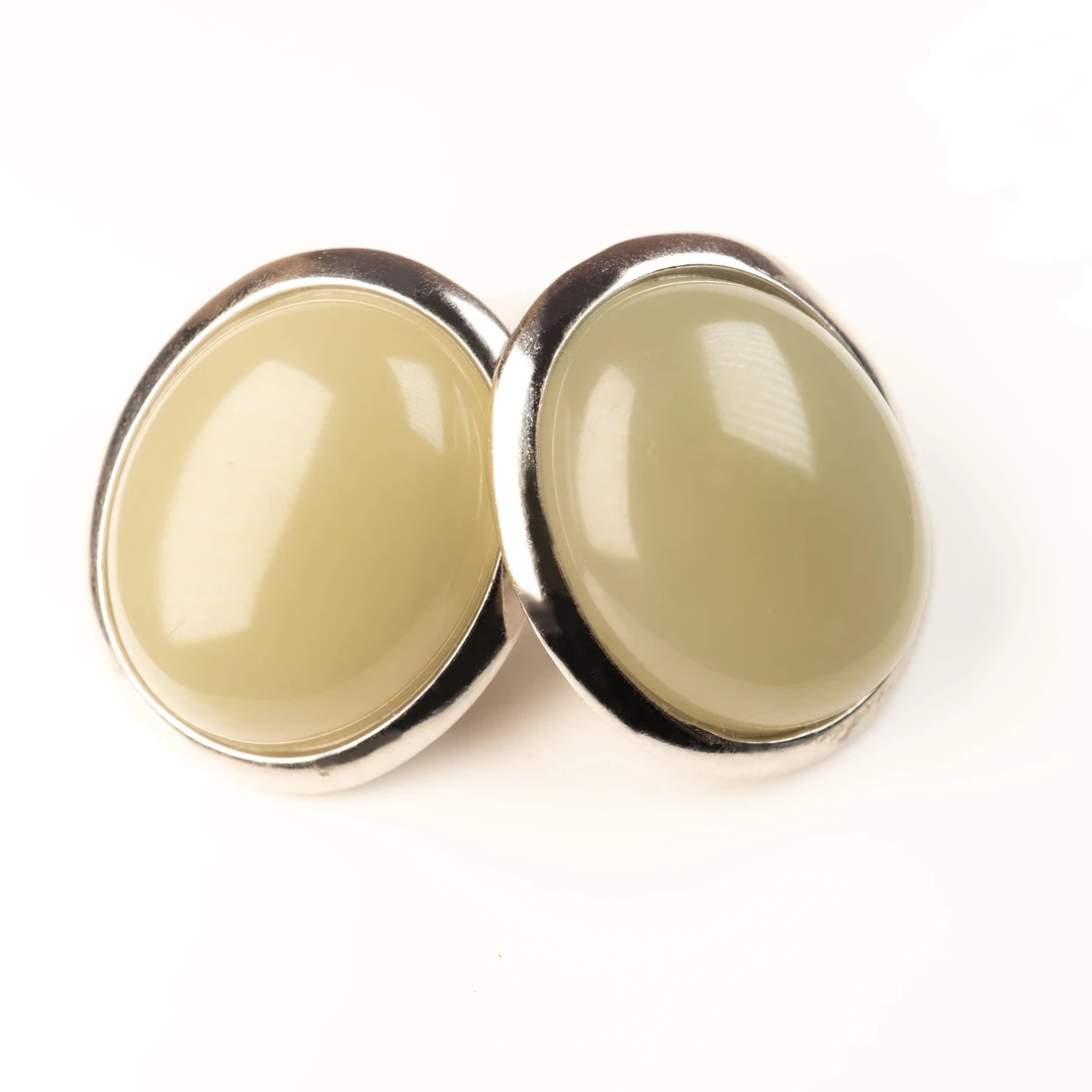 天然和田玉晴水料油润S925银设计款耳饰（抖音基地发货一物一证）