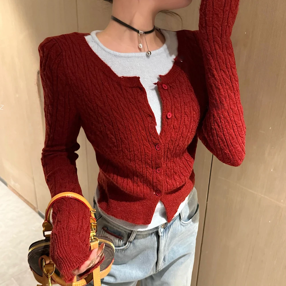 秋冬新款时尚2024年气质显瘦高级感休闲设计感假两件拼色毛衣女