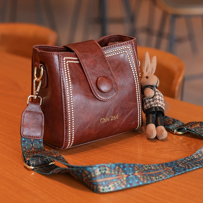 【MUEKA/茉妮卡】小包包女2025新款潮流时尚水桶包简约百搭斜挎包