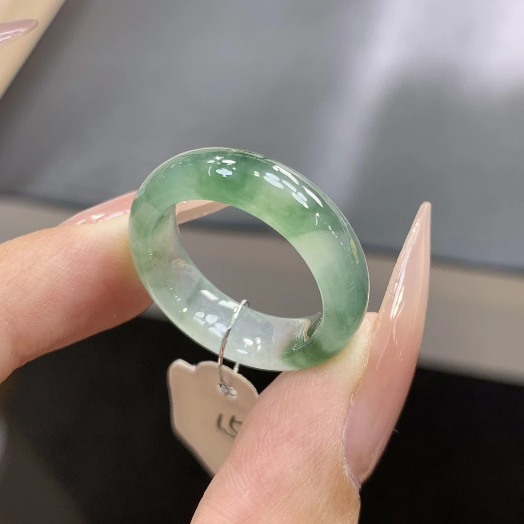 15圈口 缅甸天然翡翠 冰种晴绿飘花翡翠戒圈尺寸17.5-6-3.6mm