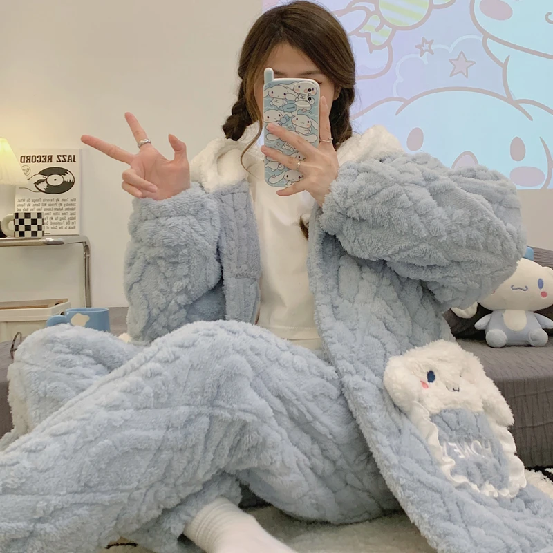 夹棉孕妇睡衣冬季可外穿加厚加绒三件套卡通连帽棉袄月子服哺乳衣