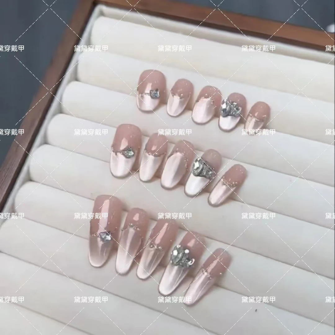 『塞纳河畔』四季风高级轻奢高级感手工穿戴甲可重复美甲贴片10甲片