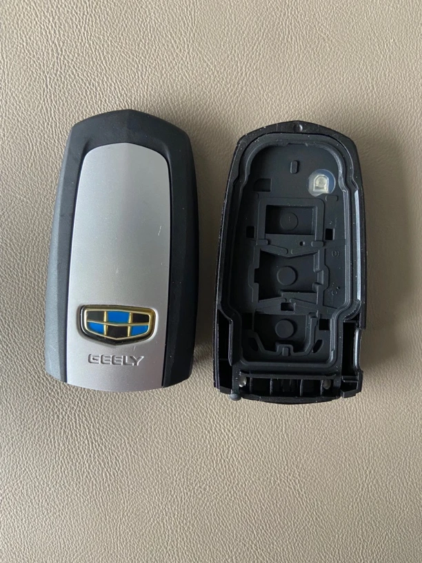 适用于吉利帝豪博越钥匙壳智能卡壳原装更换外壳简单方便价格美丽