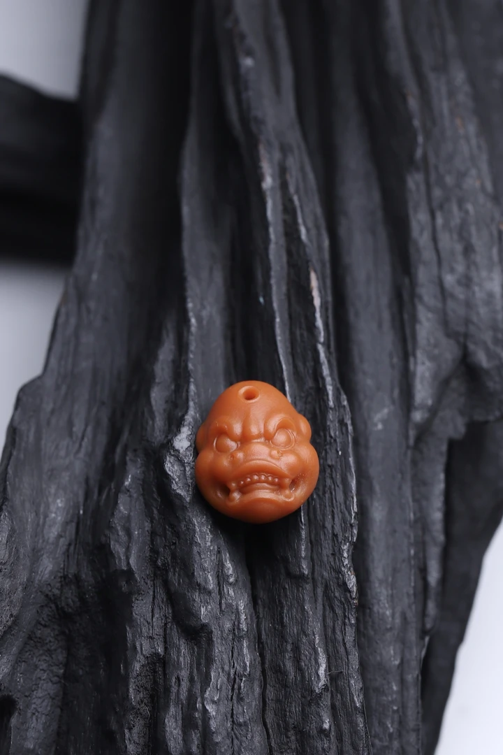 南红兽面小配饰可爱霸气