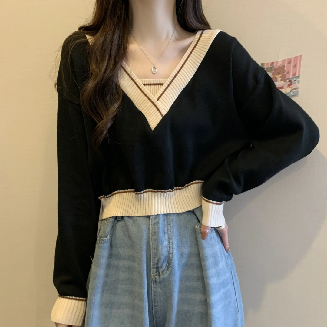 大码法式V领假两件长袖打底衫秋冬胖妹妹宽松显瘦小香风针织上衣