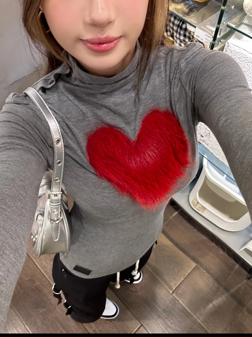 BBCUTE/ 毛茸茸爱心 小众灰色 肩膀扣子天天打底T恤