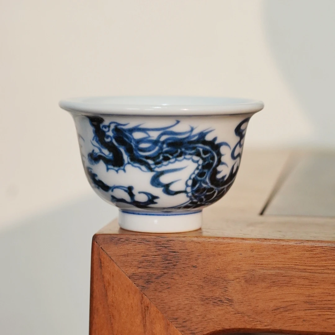 茶圈大魔王茶器景德镇纯手绘【元岚堂】元青花龙纹迷你压手杯50cc