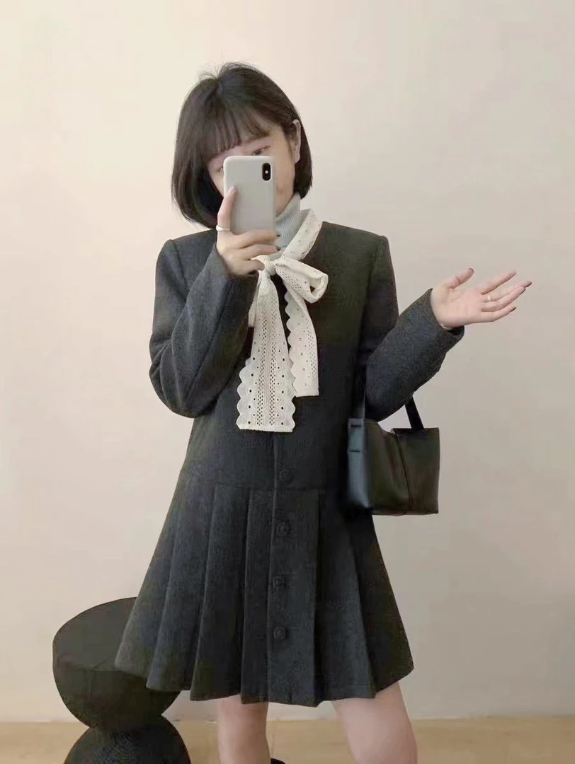 秋冬新款浪漫千金蕾丝蝴蝶领结百褶裙下摆夹棉加厚毛呢大衣