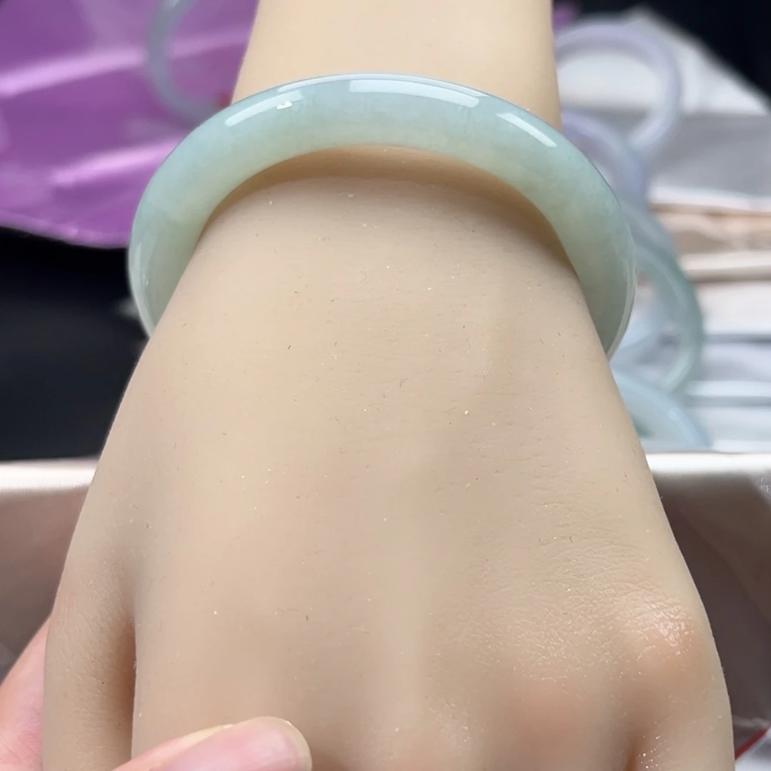 翡翠手镯未镶嵌天然缅甸翡翠手镯A货