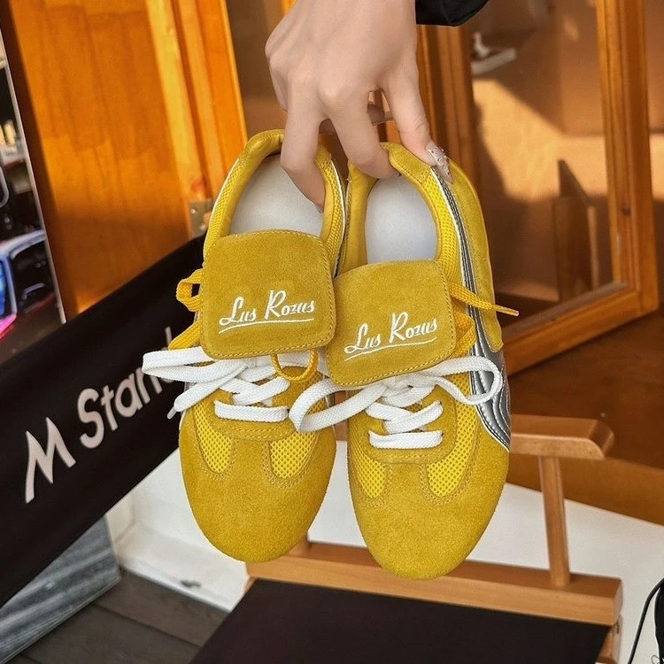 2024新款鞋舌外翻德训鞋女韩版百搭板鞋爆款显脚小休闲鞋