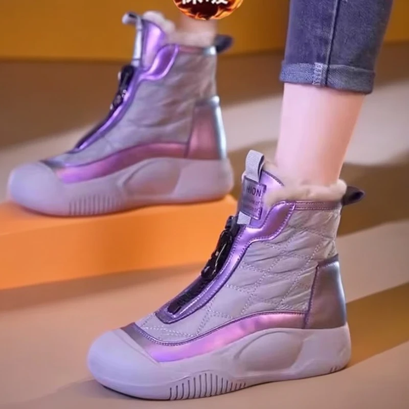 东北新款加绒马丁靴女款2024年防水冬季棉鞋加厚雪地靴短靴子厚底