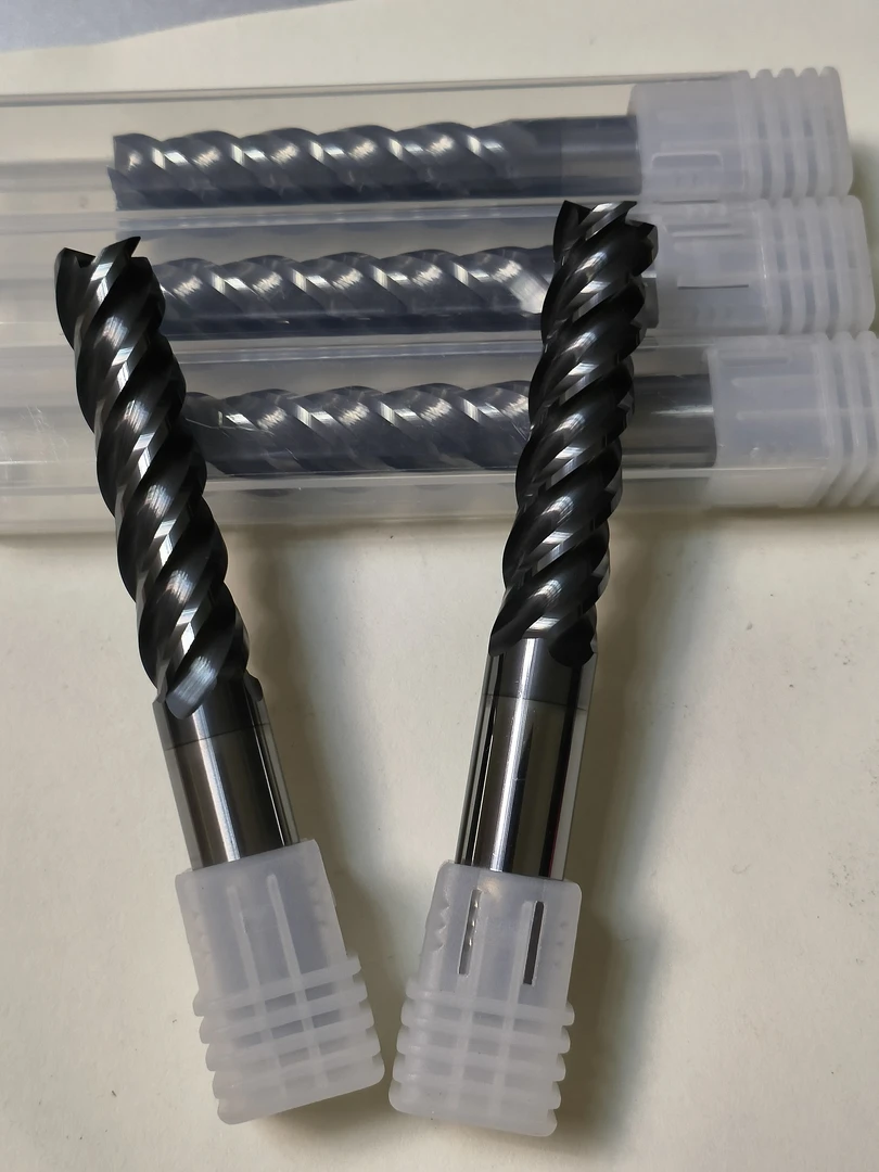 进口圆棒返磨钨钢铣刀