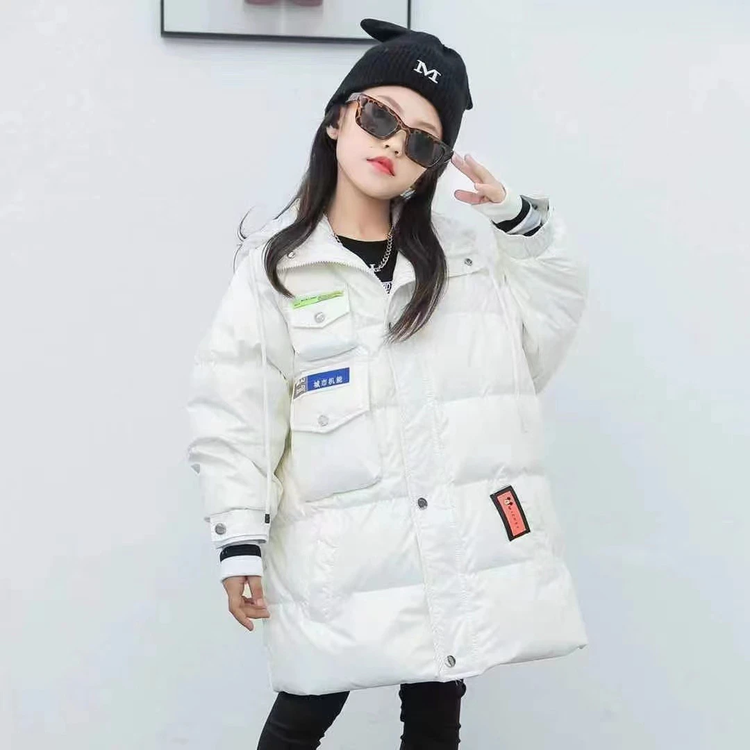 新款女孩羽绒服外套时尚