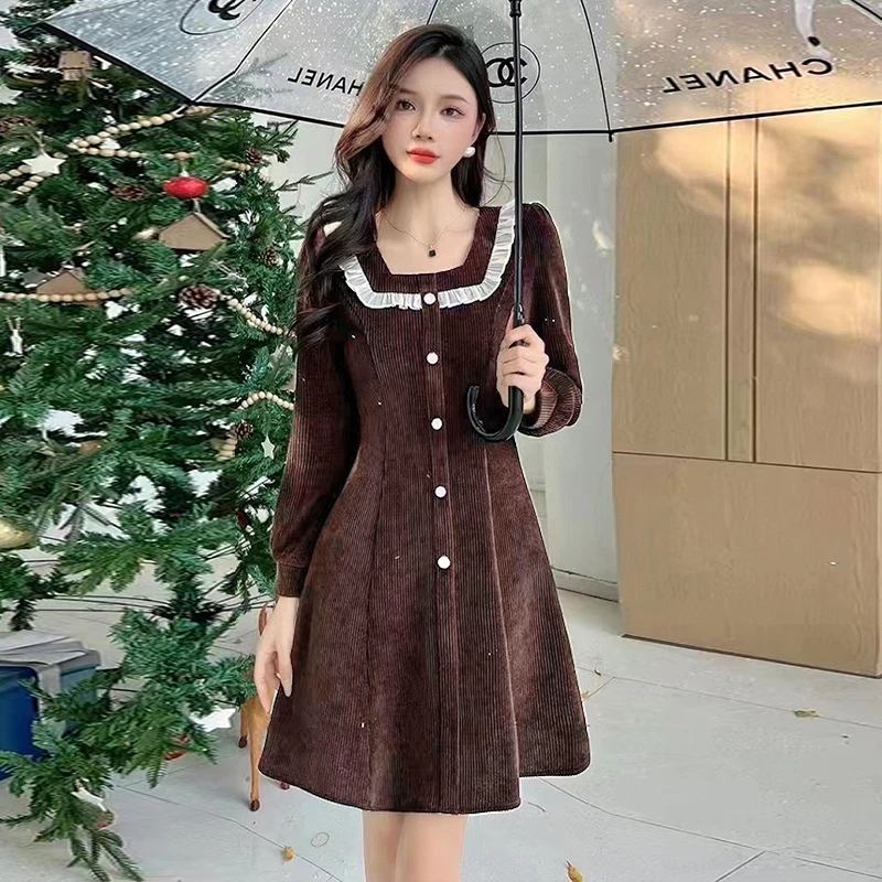 【密】赫本风气质时尚方领连衣裙女新法式复古方领木耳边裙子女6158