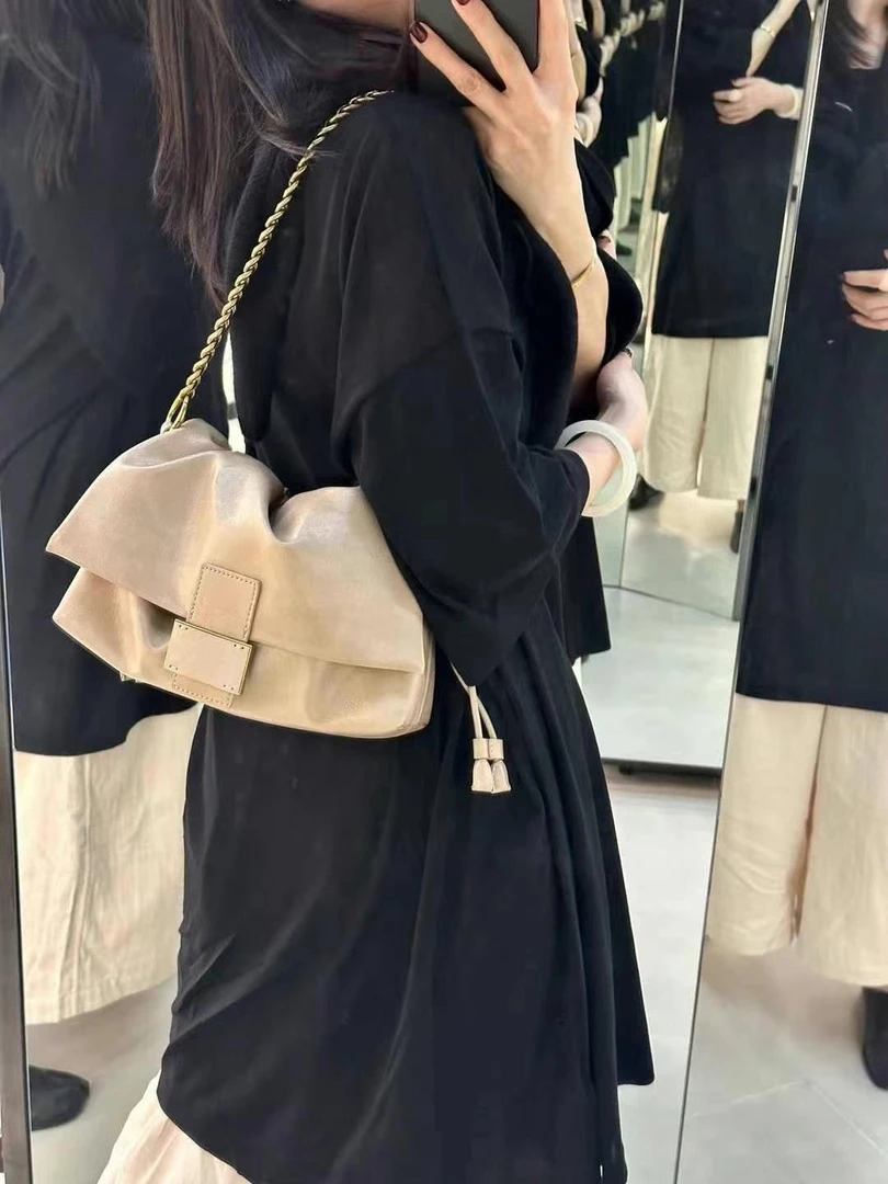 2025小众设计简约百搭时尚轻奢单肩包斜挎包女士手拿包腋下包
