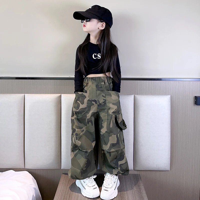 女童裤子春秋2025新款儿童宽松洋气迷彩长裤中大童网红休闲工装裤