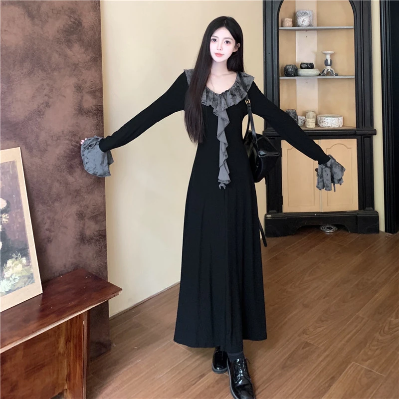 大码胖mm法式赫本风长袖连衣裙女秋季新款气质显瘦荷叶边打底长裙