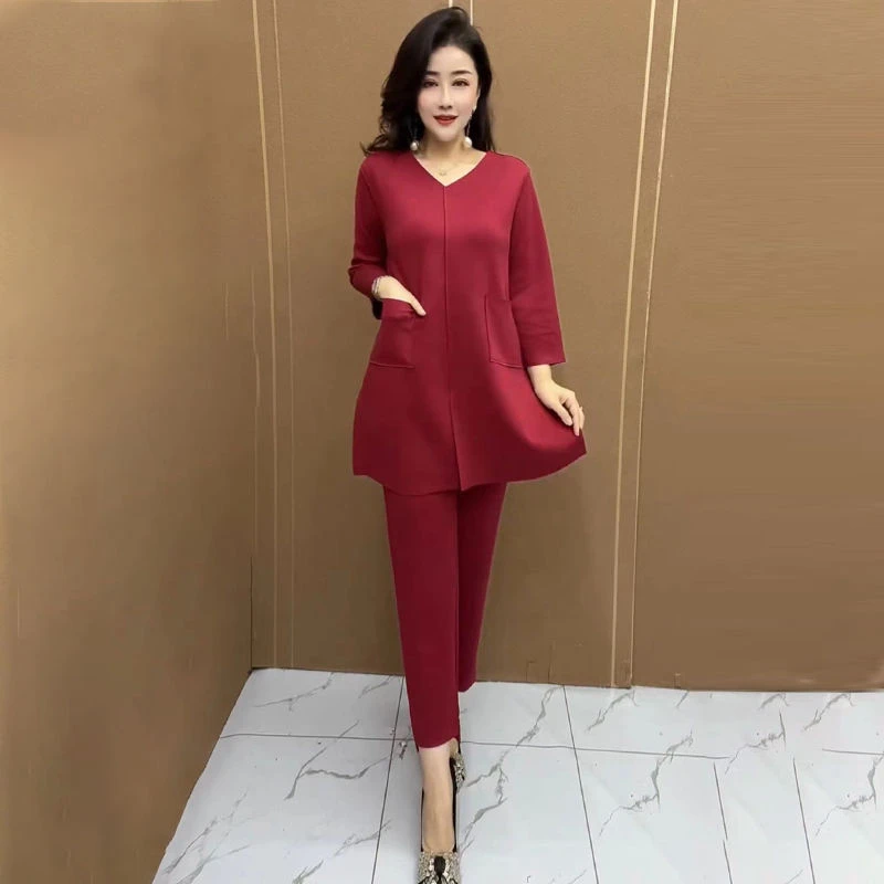 H秋季经典时尚洋气减龄年轻妈妈中长上衣纯色小脚裤200斤两件套装