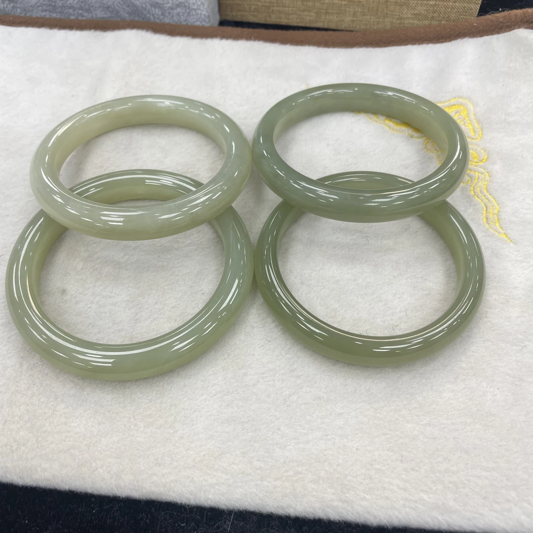 天然和田玉手镯多样性发其一zj