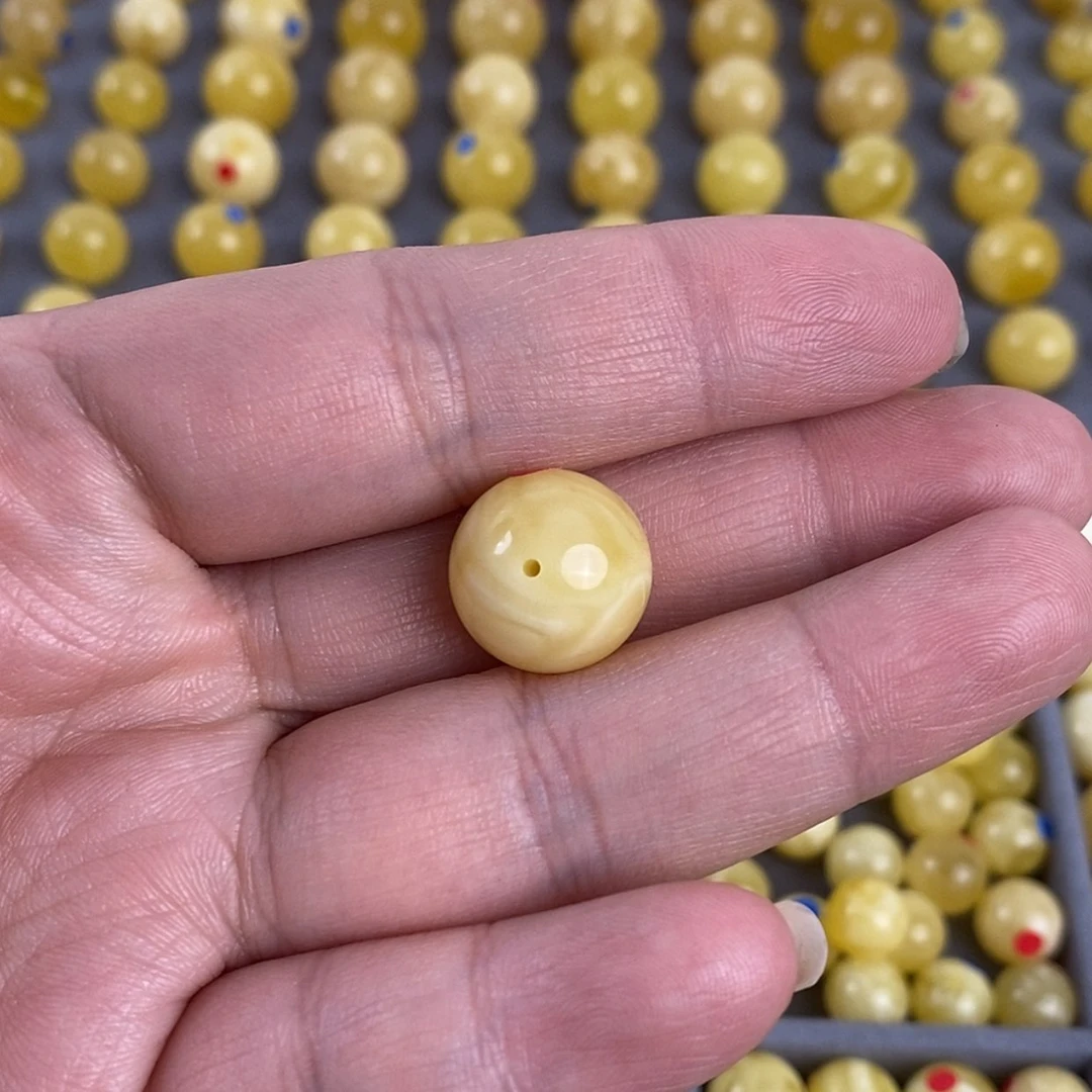 【闪购商品】琥珀裸石未镶嵌远*.1