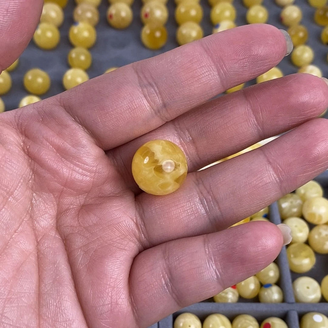【闪购商品】琥珀裸石未镶嵌做****子1