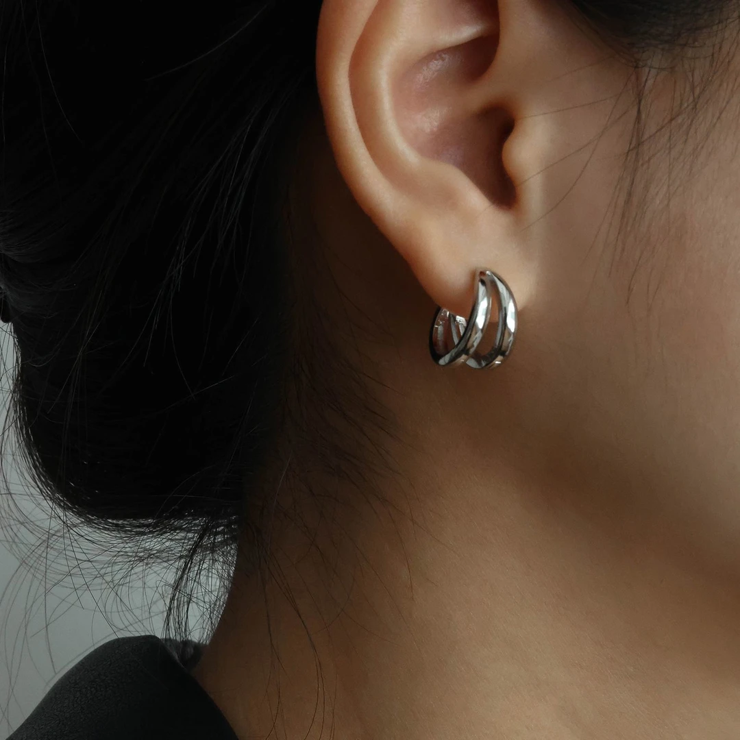新款高级个性设计小众冷淡耳圈耳钉气质耳环耳饰
