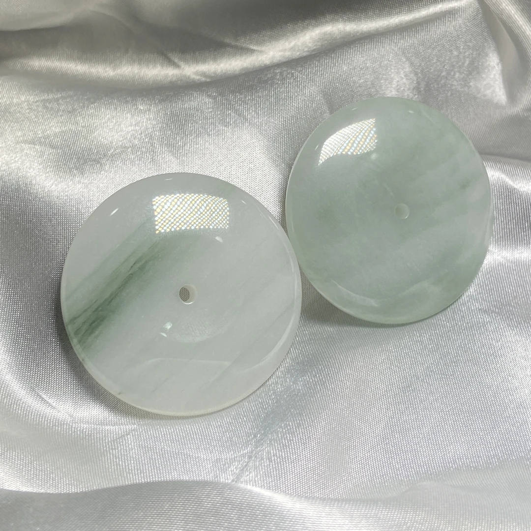 【小北珠宝】天山翠吊坠26-4H09X651【多样性发一件】约45*45mm带绳