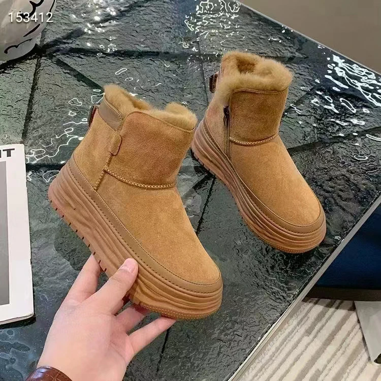 2024真皮雪地靴 百搭 时尚 加厚 厚底 牛皮 内里羊毛