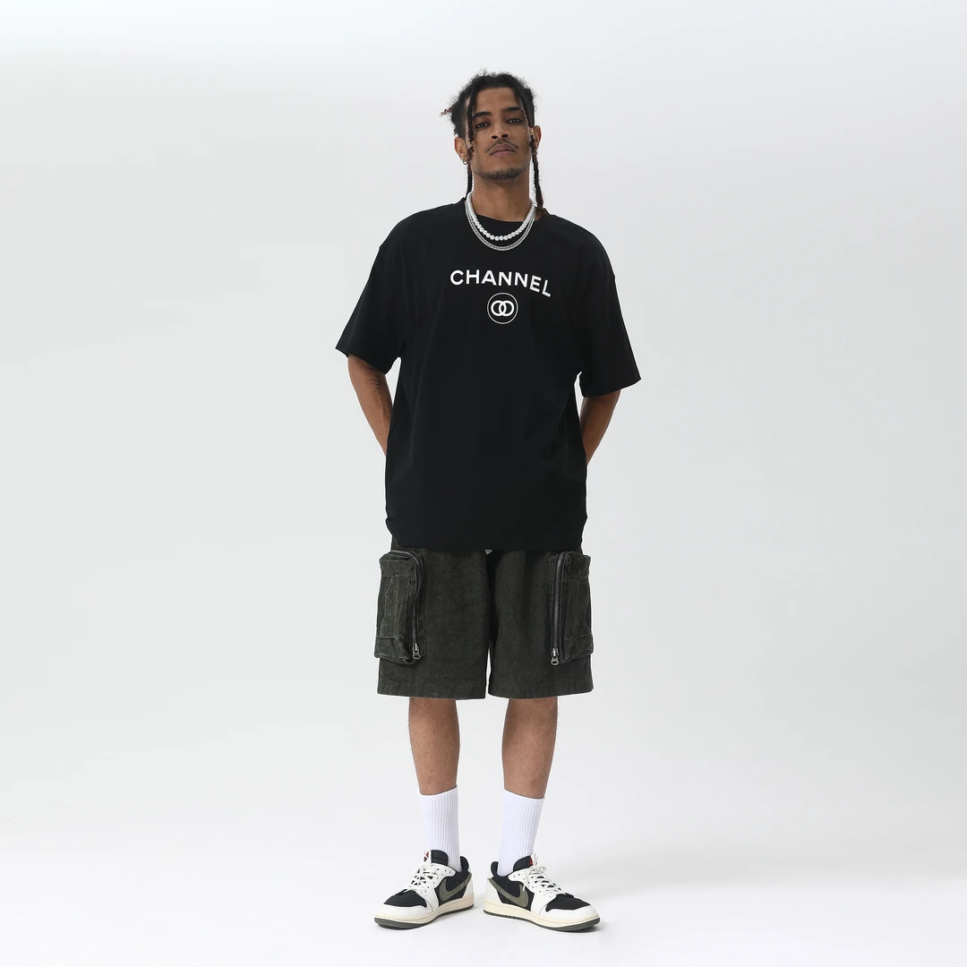 SSUR-联乘恶搞小香CHANNEL-胶浆印花宽松百搭圆领T恤