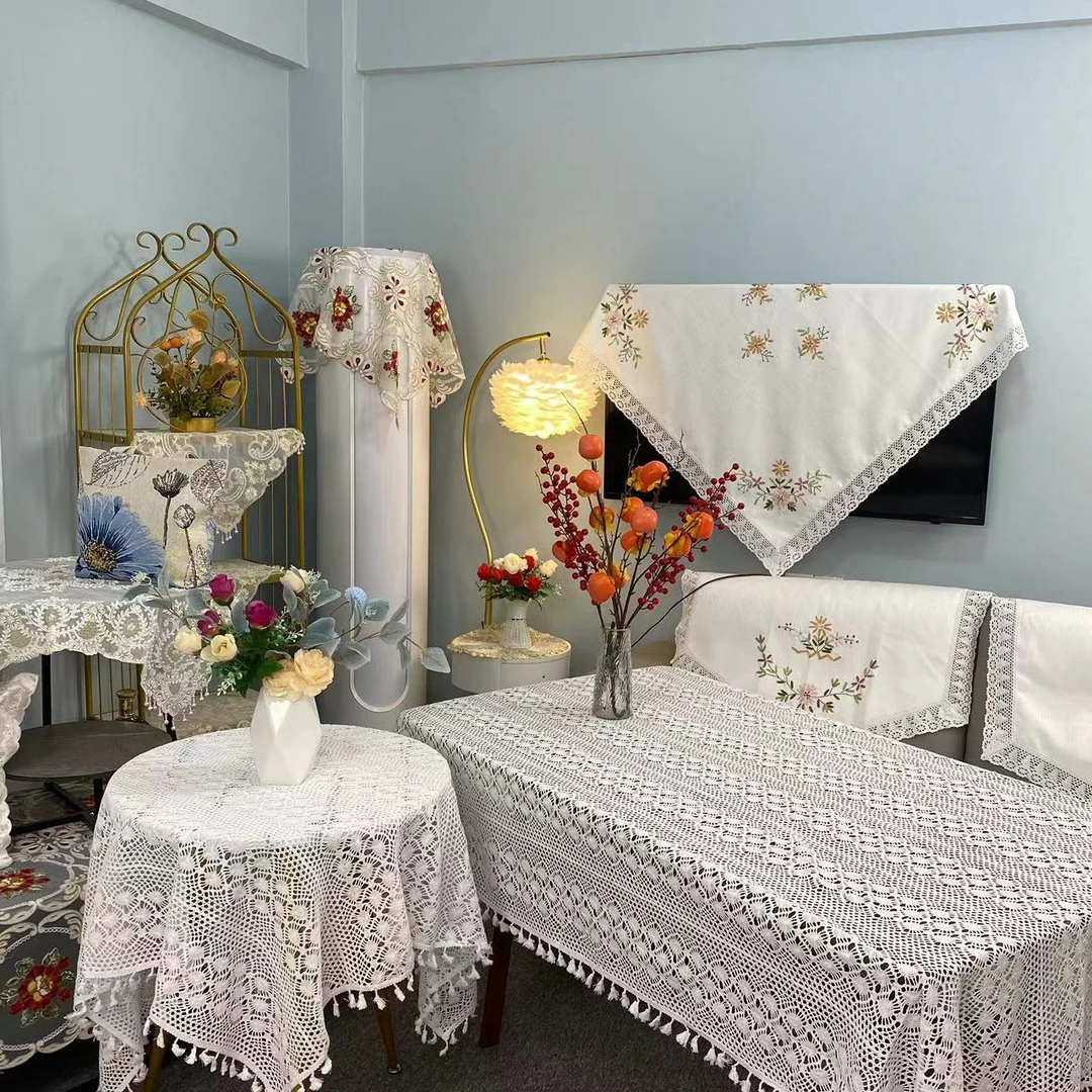 C-93【150*150CM】白色棉线欧式钩织桌布