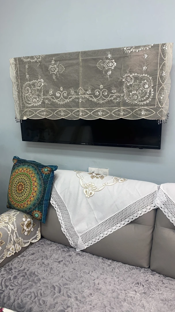 F-05【70*120】米色手工串珠桌布