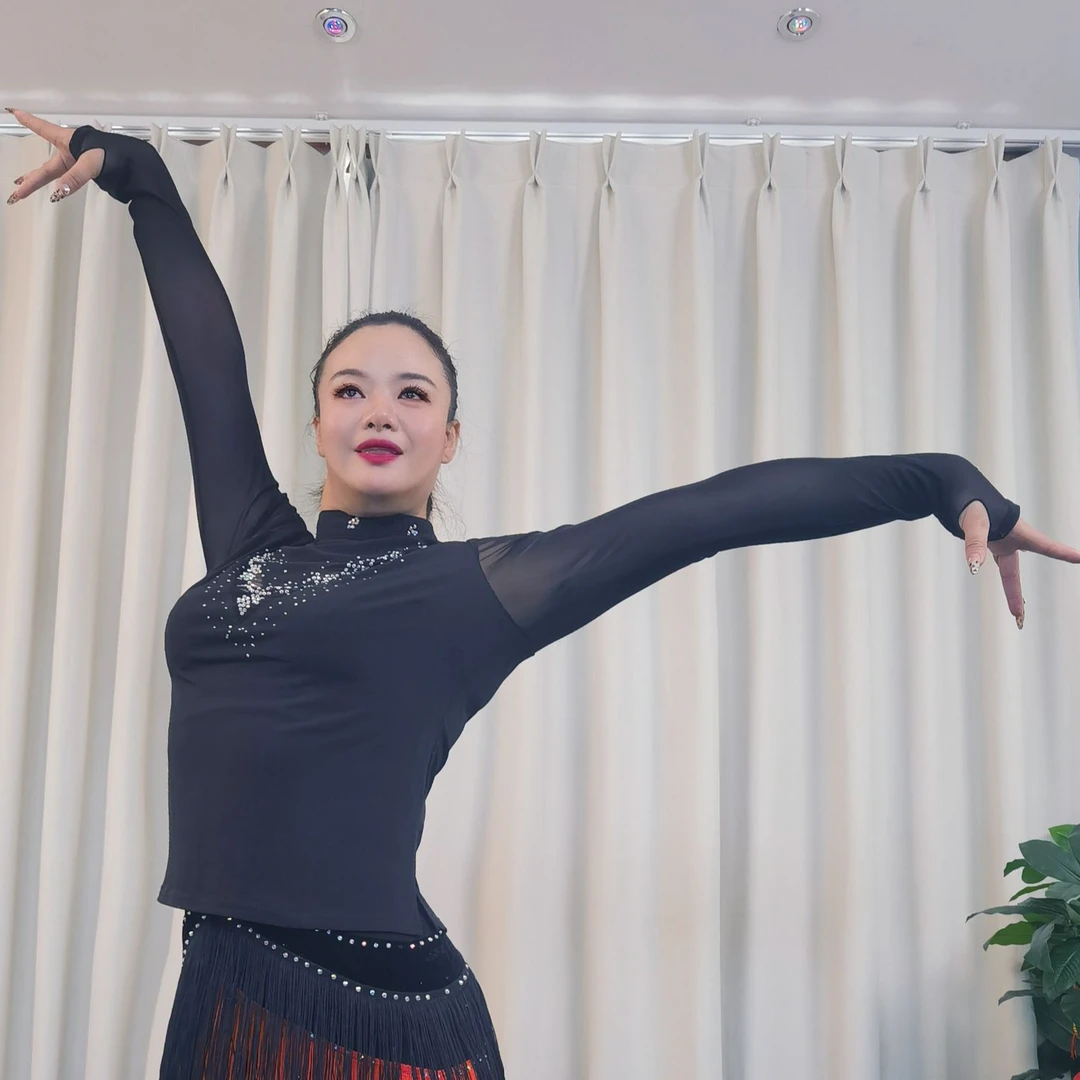 唐波老师同款三步踩舞蹈服装上装黑色长袖舞蹈服