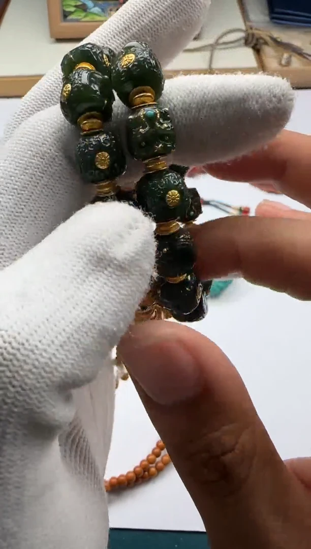 【闪购商品】和田玉（碧玉）手持18K金镶嵌手持