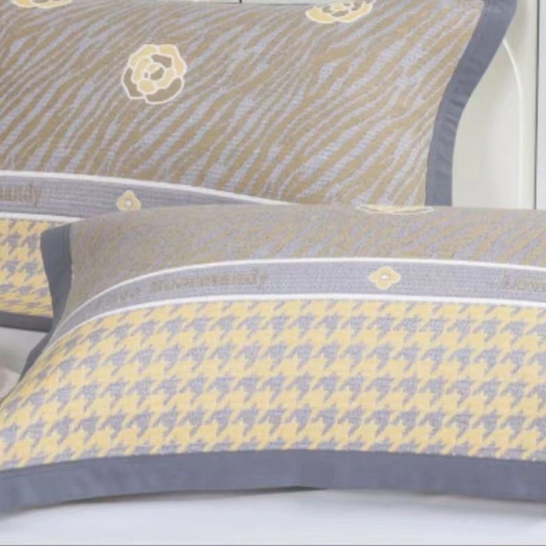 多层纱布枕巾--千鸟格玫瑰