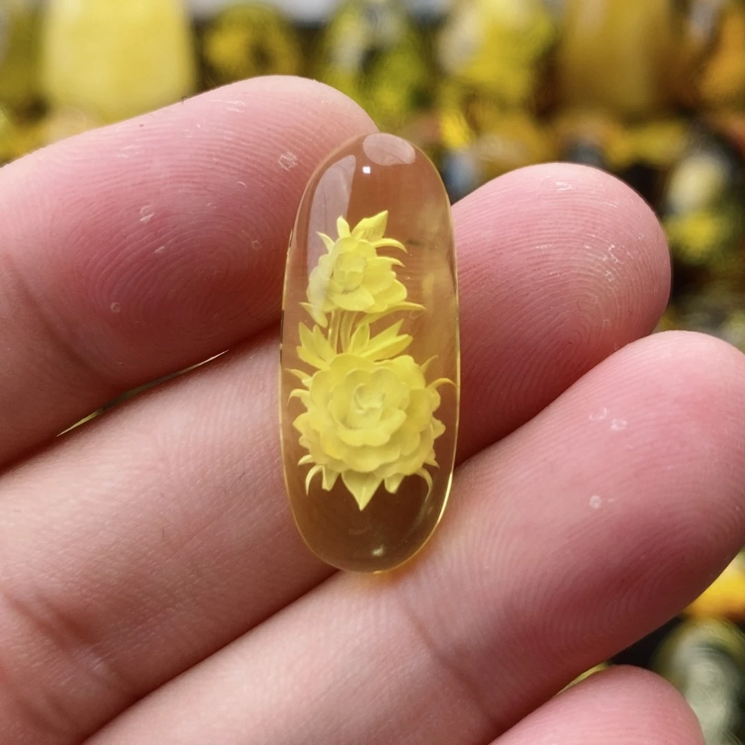 【闪购商品】金珀颈饰未镶嵌琥珀阴雕