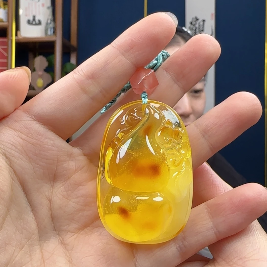 蜜蜡珠宝奇石未镶嵌