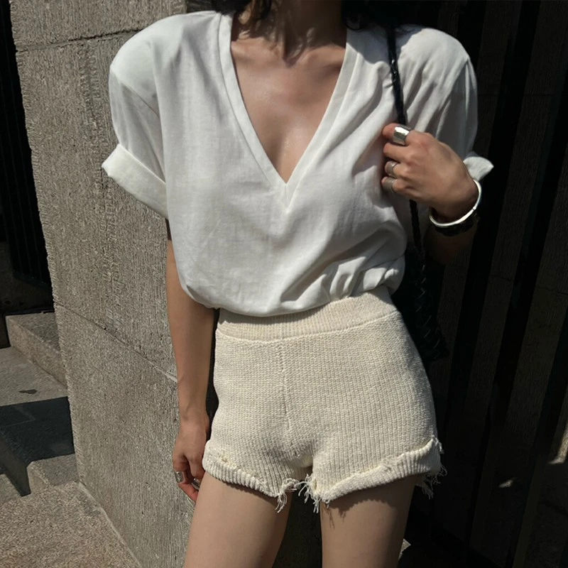 v领短袖t恤女2025新款夏季时尚洋气韩版简约纯色性感慵懒垫肩上衣