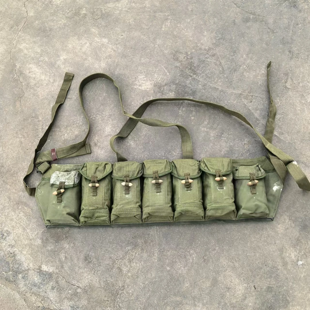 七十年代7仓胸挂 少见版本 加厚耐磨 多功能工具包收藏道具保真