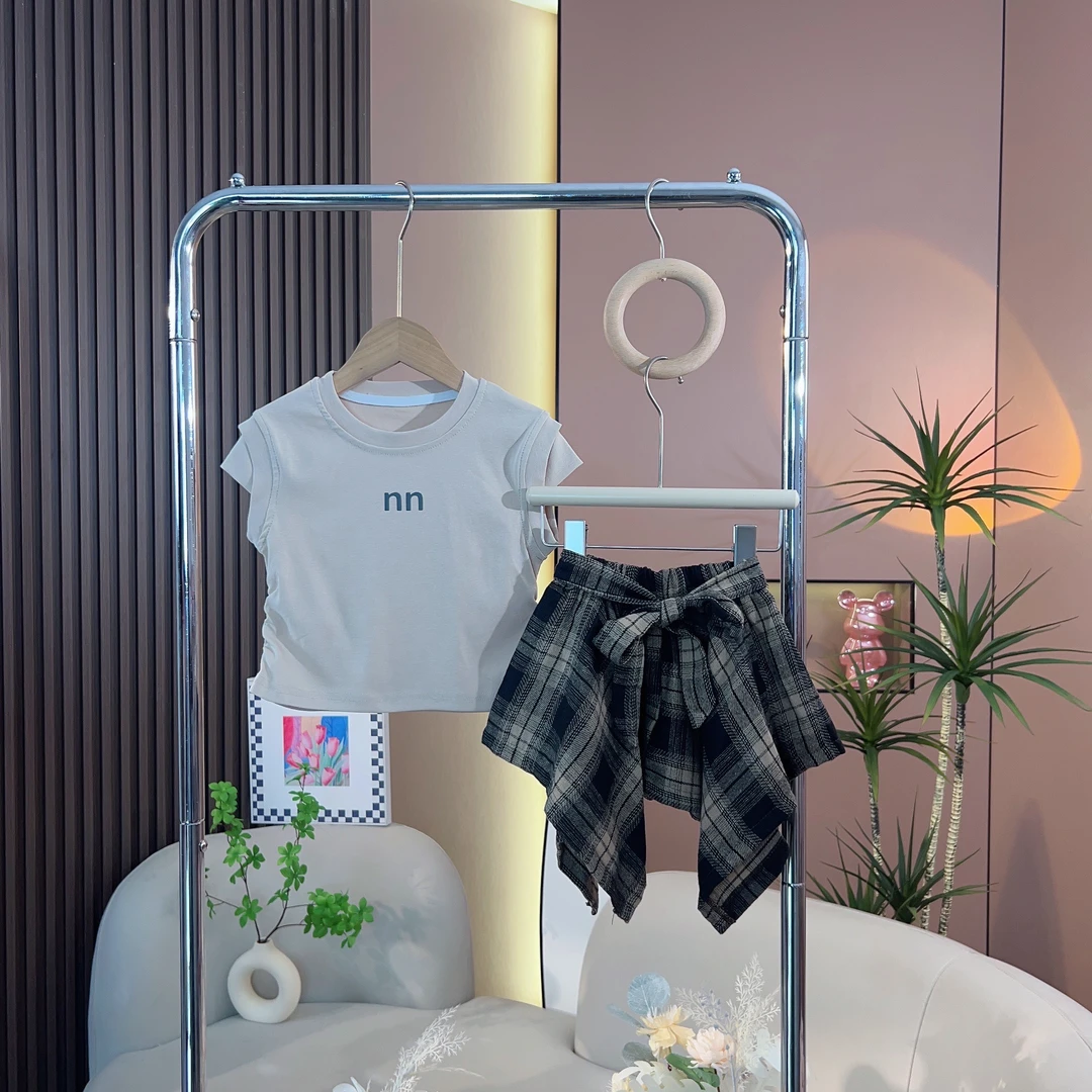 【米小逗】2024夏季收边修身字母短袖格子假衬衫半身裙套装m0690