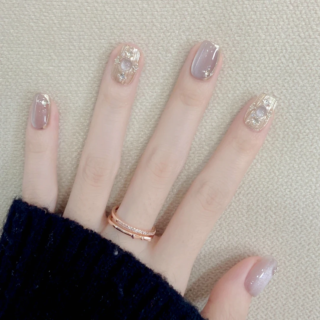 【布契拉提宝石猫眼】纯手工穿戴甲秋冬显白轻奢高级感新年美甲贴片