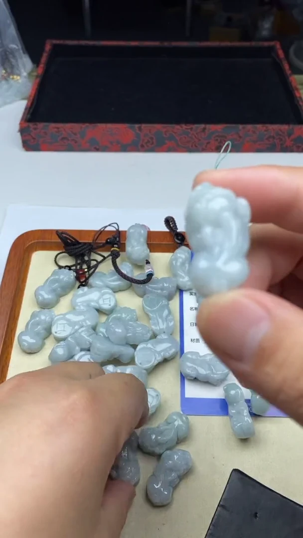 【闪购商品】翡翠颈饰未镶嵌貔貅 多样性发货  拍一件发一件
