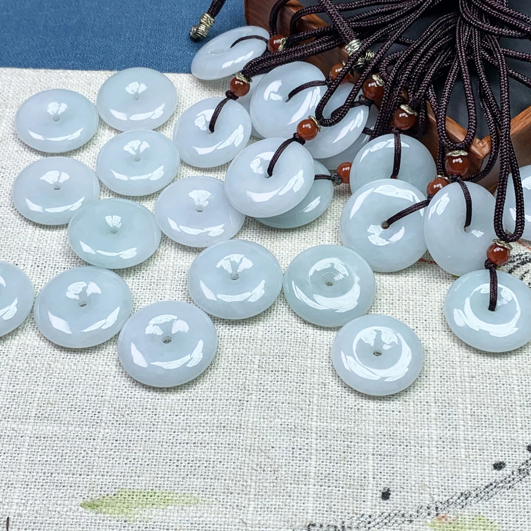 【新人宠粉福利】天然缅甸A货翡翠平安扣吊坠精美男女多样性发一件