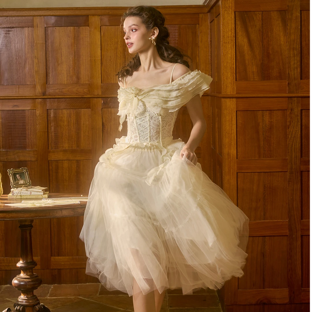 LaceMade 香草电波 法式少女甜美设计感蕾丝鱼骨吊带短袖上衣小衫