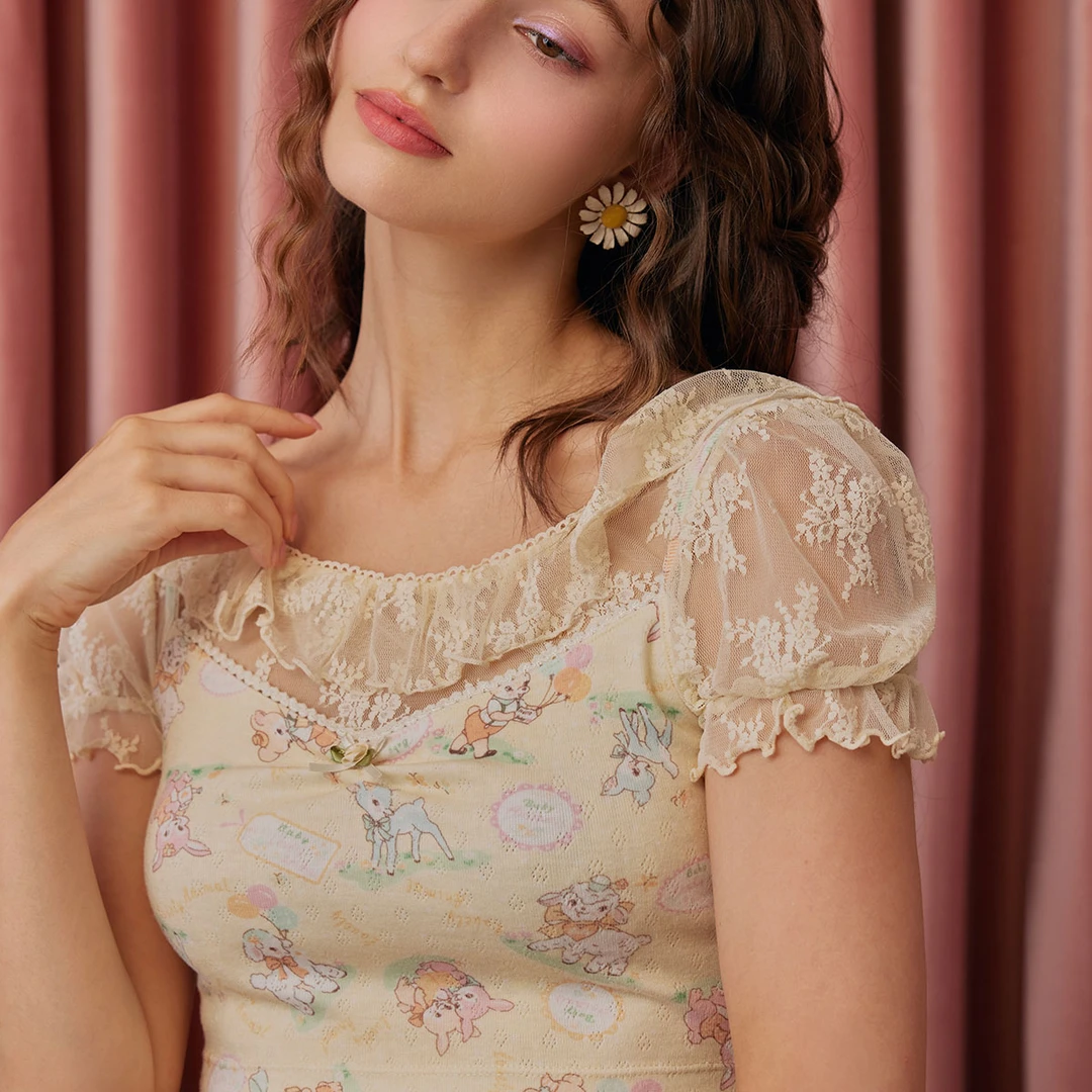 LaceMade 小羊咩咩屋 法式少女甜美感软蕾丝罩衫吊带上衣小衫