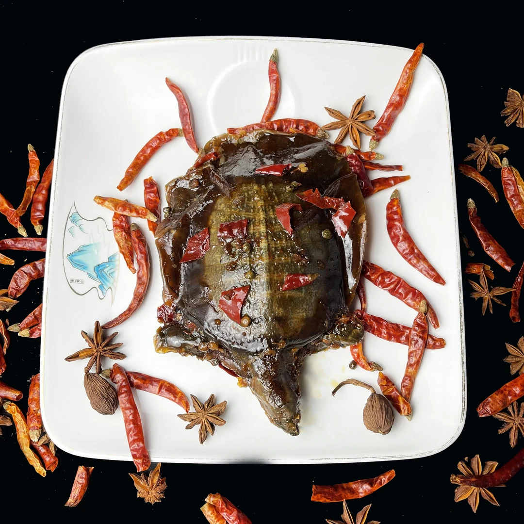 麻辣小甲鱼现卤现发开袋即食卤辣小甲鱼卤味五香卤味零食王八老鳖