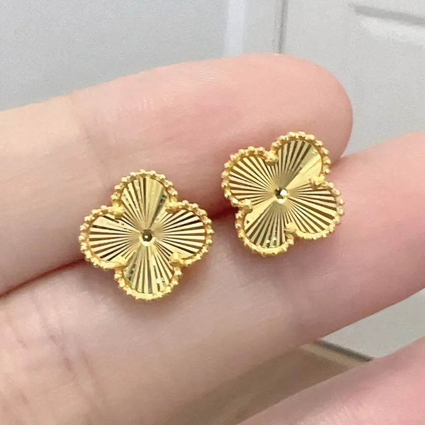 尚金珠宝/999足金/5G四叶草耳钉/按克计费/金重点购买查看