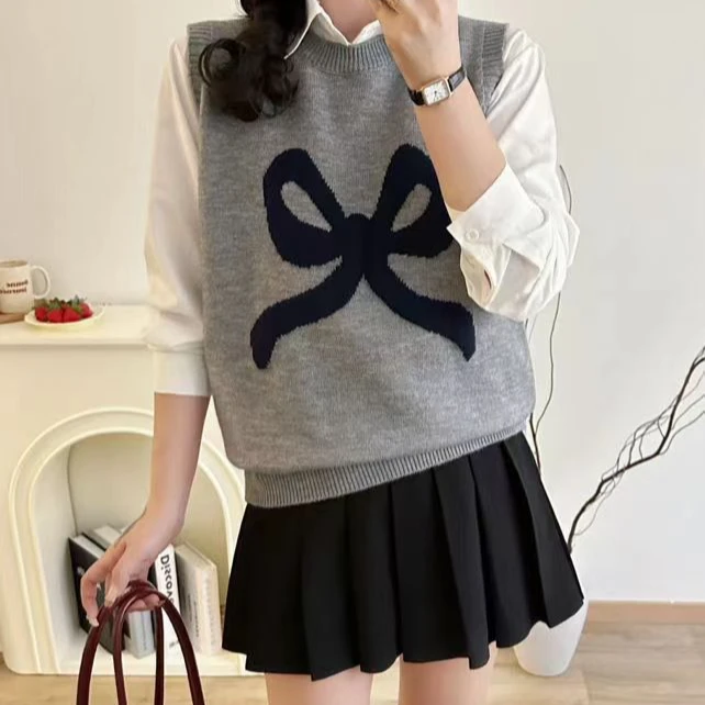 2025秋冬新款圆领蝴蝶结纯色针织马甲女外穿背心宽松显瘦减龄上衣