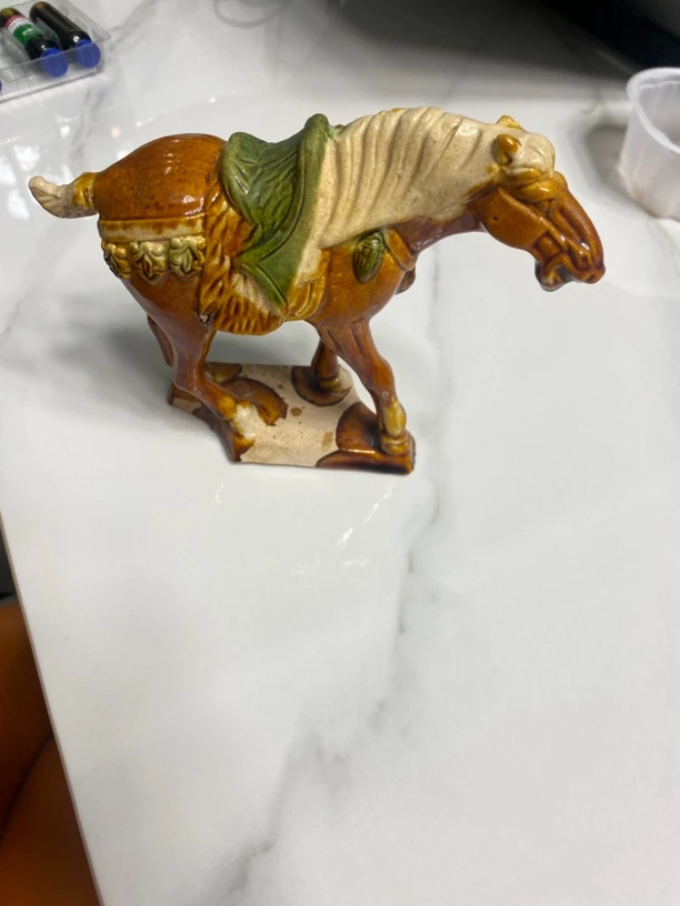 三彩马，物件精美